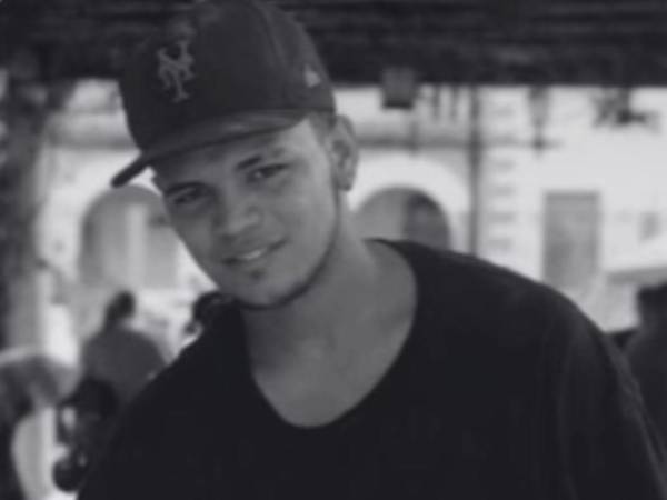 En horas de la noche del domingo, Darwin Irías fue asesinado a disparos dentro de un carwash ubicado en el barrio Belén de Juticalpa, departamento Olancho, zona nororiental de Honduras. Aquí los detalles de lo ocurrido: