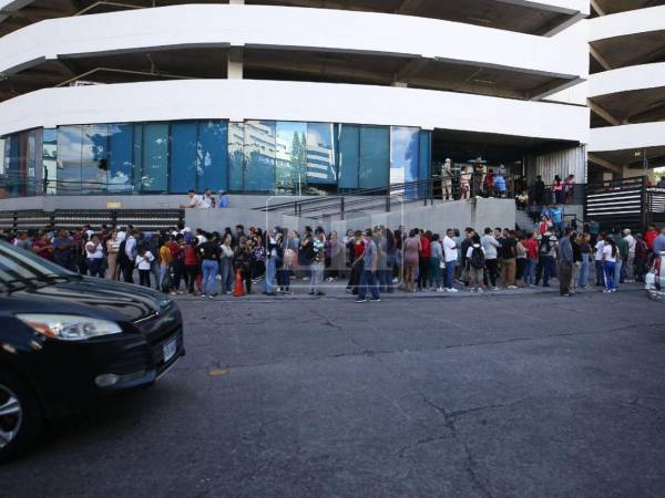 Con las elecciones a la vuelta de la esquina, aún hay centenares de personas que no cuentan con uno de los principales requisito para ejercer el sufragio: el Documento Nacional de Identificación.