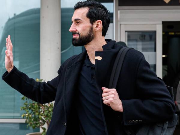 Se ha conocido parte del contrato que tiene el español Álvaro Arbeloa en el Real Madrid, que un principio parecía que era por unas fechas, pero no será así, además de cuánto será su salario