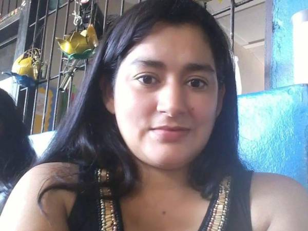 Darling Hércules, madre de tres niñas, murió tras ser mordida por una serpiente barba amarilla en la aldea La Jutosa, Choloma, Cortés. Lo que se sabe del lamentable caso.