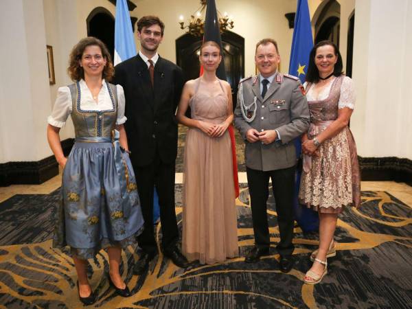 La Embajada de Alemania en Honduras conmemoró ayer el Día de la Unidad Alemana con una velada en Tegucigalpa que reunió a representantes del cuerpo diplomático, autoridades locales y miembros de la comunidad alemana. A continuación, algunos de los invitados.