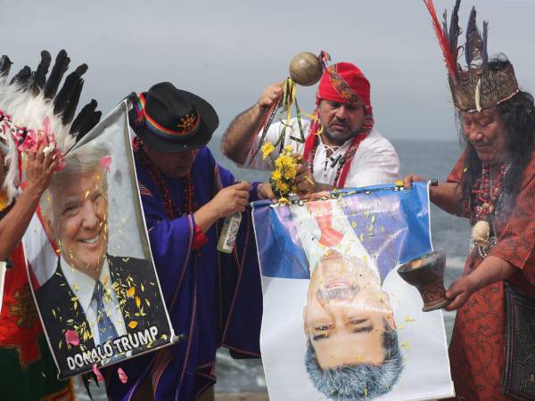 Un grupo de chamanes y curanderos peruanos predijo este lunes que el presidente de Venezuela, Nicolás Maduro, se retirará del poder durante 2026, a raíz de la tensión que mantiene con Estados Unidos, y que, por lo tanto, el mandatario estadounidense, Donald Trump, se levantará como el ganador en ese conflicto.