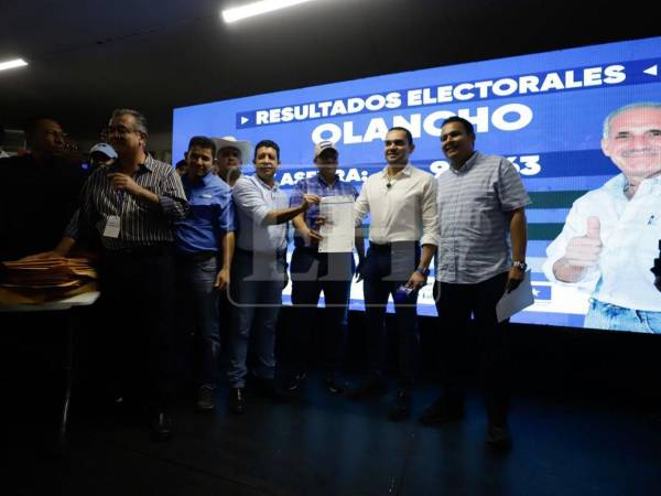 El millón de votos nacionalistas se sumó con 15,159 de las 19,152 actas trasmitidas, es decir, el 79.15%.