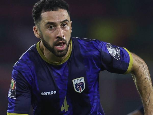 Aunque parezca sacado de un cuento, un futbolista pasó de jugar con Irlanda a hacerlo con Cabo Verde gracias a la red sociales LinkedIn. Esta es la curiosa historia.