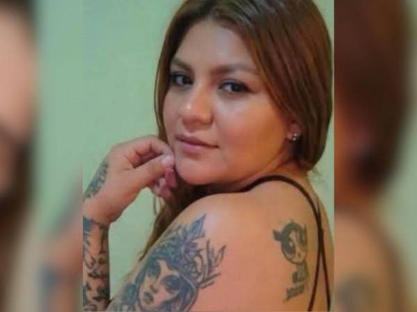 Sintia Carolina Martínez es una de las dos víctimas que fue vilmente asesinada en el barrio Las Colinas, en Choluteca. Aquí más detalles.