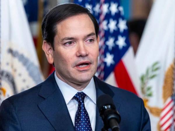 Marco Rubio se reunió con el presidente de El Salvador, Nayib Bukele, en busca de un acuerdo migratorio.