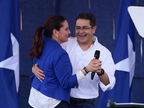 El próximo 26 de julio Juan Oralndo Hernández aterrizará en Palmerola tras haber sido indultado por el presidente Donad Trump. En Honduras enfrentará un proceso judicial por presunto fraude.
