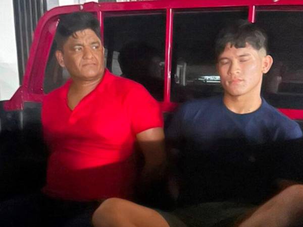 Los detenidos son un hombre de 45 años y otro de 21, ambos residentes de la aldea Las Peñitas en El Merendón.