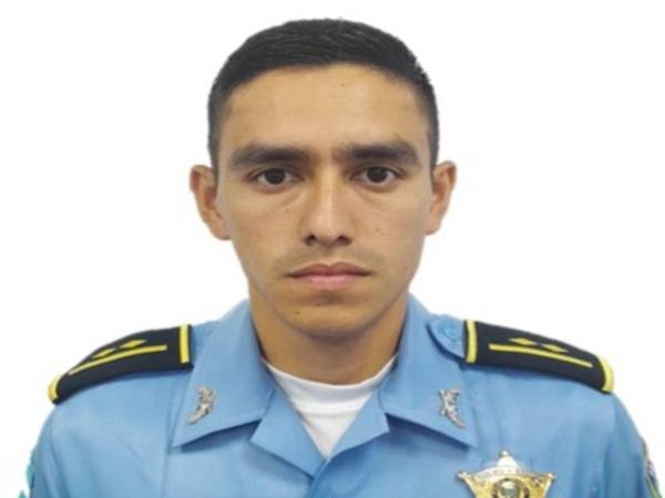 Las autoridades buscaban a Kevin Pérez Vargas desde la tarde del domingo. El agente rescató a un niño e intentó rescatar a otro que era arrastrado por una quebrada.