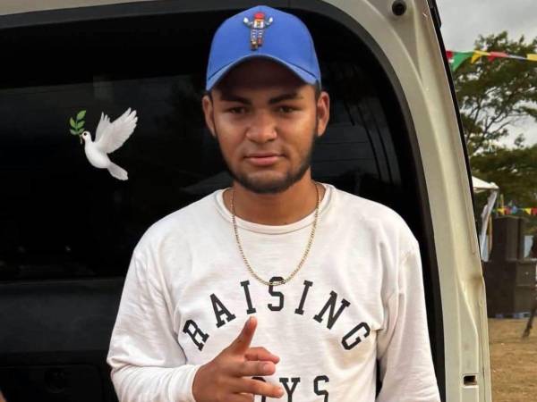 Jimmy José Valle Maradiaga, de 24 años, se encontraba en el barrio Los Laureles de Tocoa cuando fue atacado a disparos por sujetos desconocidos.