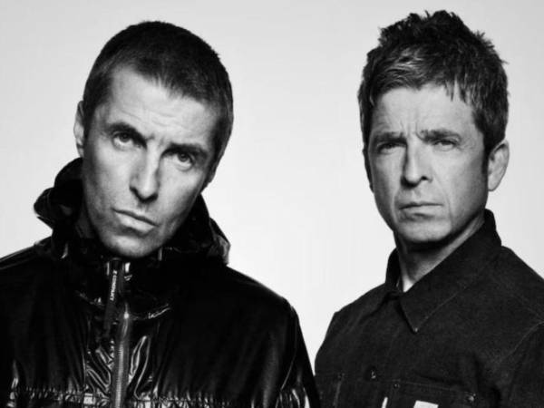 Wonderwall salió a la luz el 30 de octubre de 1995, como sencillo del segundo álbum de la banda britpop Oasis.
