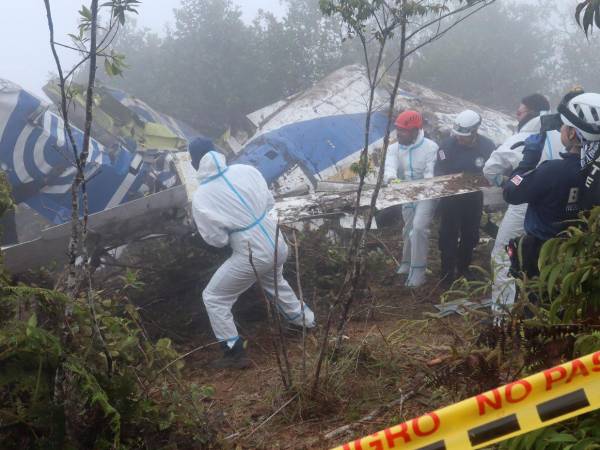 El avión, un bimotor Beechcraft 1900, despegó la mañana del miércoles del aeropuerto Camilo Daza, de Cúcuta, capital de Norte de Santander, para un vuelo de unos 25 minutos con destino a Ocaña, la segunda ciudad del departamento, pero su contacto se perdió y no llegó al aeropuerto Aguas Claras, donde debía aterrizar. Aquí las imágenes de cómo fue encontrado.