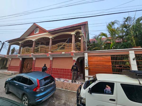 Los allanamientos de domicilio y de inspección se realizan en la residencial La Concepción de Tegucigalpa, así como en otras propiedades en el departamento de Copán.