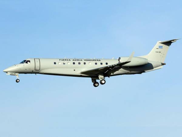 El avión presidencial de Honduras, Embraer Legacy 600 FAH-001, no se ha vendido por problemas de documentación, informó el gobierno.