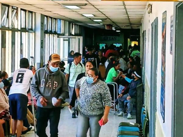 Más de 20,000 pacientes dejaron de ser atendidos durante las asambleas informativas que mantienen los médicos desde hace 36 semanas.