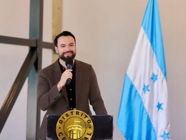 El CNE continúa sin emitir resultados de las elecciones generales, en medio de cuestionamientos por el retraso en los resultados.