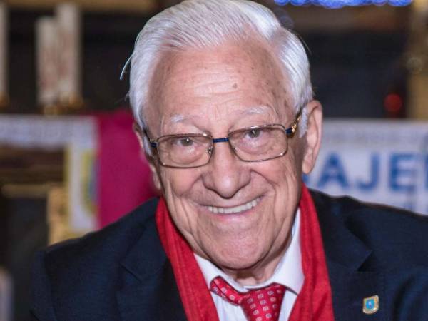 El padre Ángel García compartirá con los niños beneficiados por la fundación de Mensajeros de la Paz.
