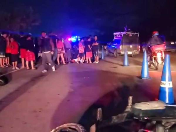 La víctima mortal fue identificada como Luz Aguilar, de 23 años, quien falleció a causa de la gravedad de las lesiones sufridas en el percance.