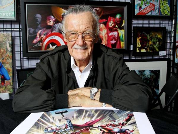 Documental expone presuntos abusos que sufrió Stan Lee antes de morir