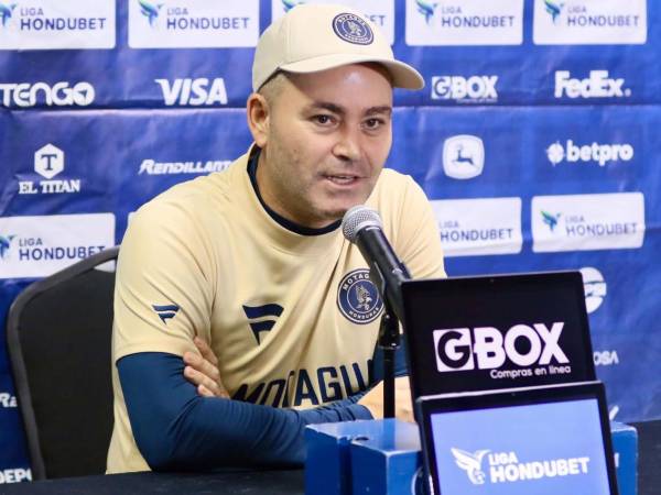 Javier López sabe lo difícil que es Alajuelense y lo bien dirigido que está.