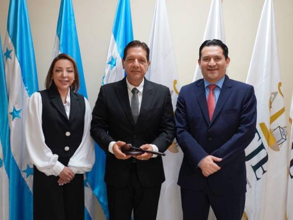 La crisis interna en el TJE se agudiza luego de que las reuniones convocadas para este lunes fueran nuevamente canceladas por falta de quórum.