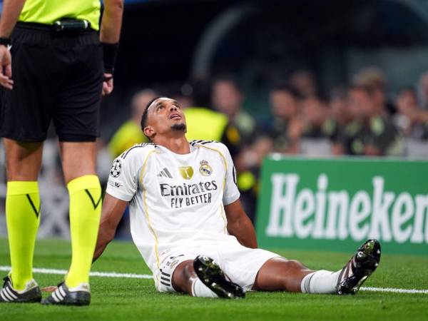 El inglés tuvo que abandonar el partido con solo cinco minutos de juego en la Champions League
