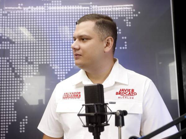 Impulsa el plan “Omoa renace”, enfocado en transparencia, seguridad, desarrollo económico y participación juvenil.