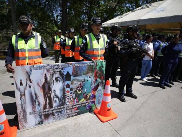 Personal de socorro, bomberos, militares y policías estarán en los puntos de control. La campaña la lanzaron la mañana de este viernes.