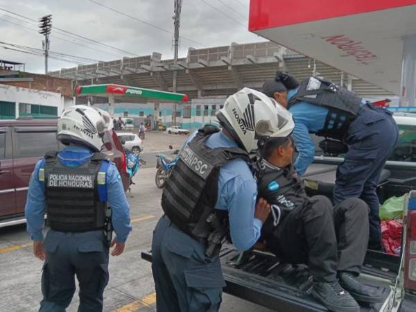 El guardia de seguridad fue detenido por agentes de la Policía Nacional, mientras el herido fue trasladado al Hospital Escuela.