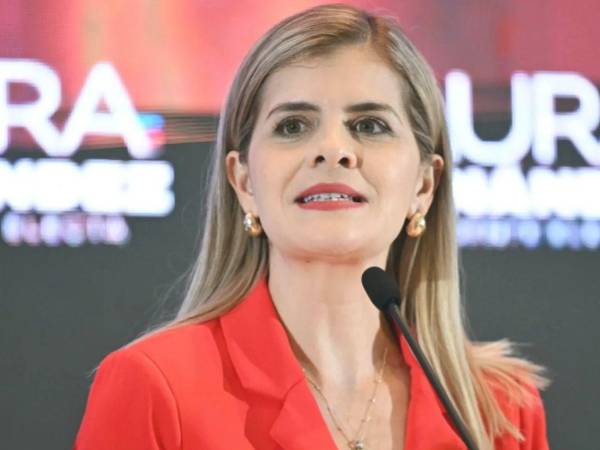 Soy una persona prodemocracia, una persona que ama la libertad, la justicia, expresó la presidenta.