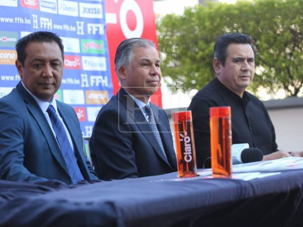 José Ernesto Mejía mostró su respaldo a los árbitros honduerños.