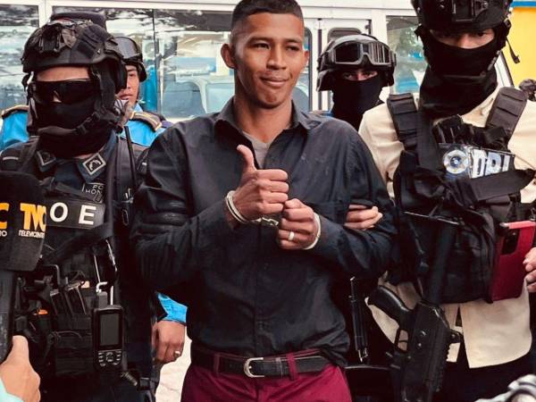 Carlos Alexis Molina Mencías, alias Gato Negro, fue capturado en la colonia Suyapa de La Ceiba. Según la DPI, es el autor intelectual de la muerte de los campesinos.