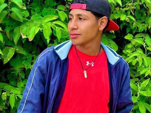 El accidente ocurrió en el bulevar del Este, donde el joven perdió la vida de forma instantánea tras el impacto.