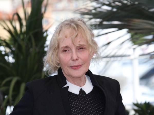 La Sociedad Francesa de Realizadores reconoce con su premio honorífico anual a la directora de 79 años, cuya obra ha sido destacada por su libertad formal y su tratamiento de los legados coloniales, las identidades y el deseo.