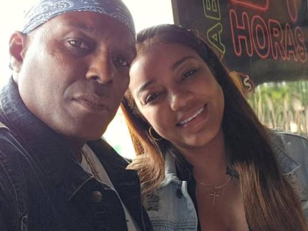 El pasado miércoles 12 de marzo, la vida de Adalberto Zapata, el emblemático exvocalista de Los Rolands y Silver Star, cambió drásticamente, pues su hija Alejandra Janeth Reyes Zepeda, de 28 años de edad, murió asesinada a balazos mientras se encontraba dentro de su vehículo en La Ceiba.