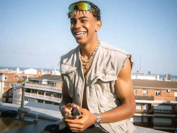 El jugador del FC Barcelona, Lamine Yamal, se ha olvidado de Nicki Nicole, y ahora sale con otra linda chica conocida por muchos.