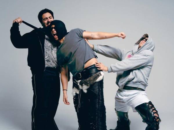 El fenómeno musical surgido durante la pandemia, Latin Mafia, desembarcará en Tegucigalpa el 8 de noviembre de 2025 con una propuesta que combina energía, melancolía y experimentación sonora.