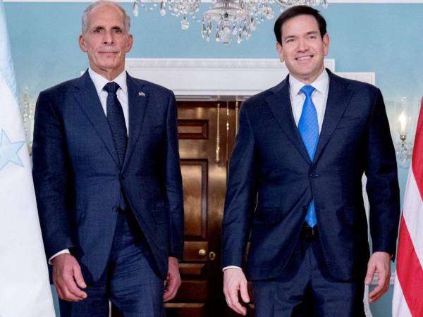 Nasry Asfura, presidente electo de Honduras junto a Marco Rubio, secretario de Estado de los Estados Unidos.