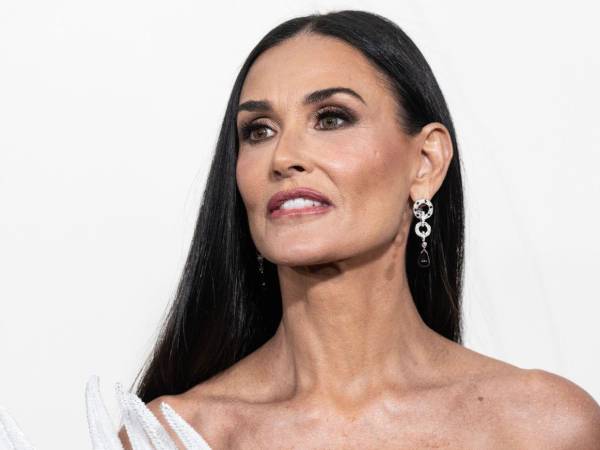 La actriz siempre ha sido cercana a Bruce Willis y su esposa Emma Willis, y ha estado muy presente tras el diagnóstico del actor.