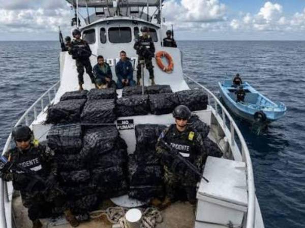 Según cifras oficiales, en 2025 las incautaciones al narcotráfico sumaron un poco más de 25 toneladas de droga, la mayoría cocaína, que fueron valoradas en más de 618,7 millones de dólares.