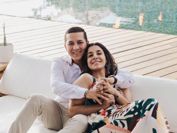 La Corte Suprema de Justicia (CSJ) ratificó la condena de 15 años de prisión para los hermanos Dixie y Brayan Tábora, tiktokers y propietarios de una carnicería, señalados de haber asesinado a su primo en el 2015. La esposa de Dixie rompió el silencio tras confirmación de sentencia. ¿Qué dijo? Aquí los detalles.