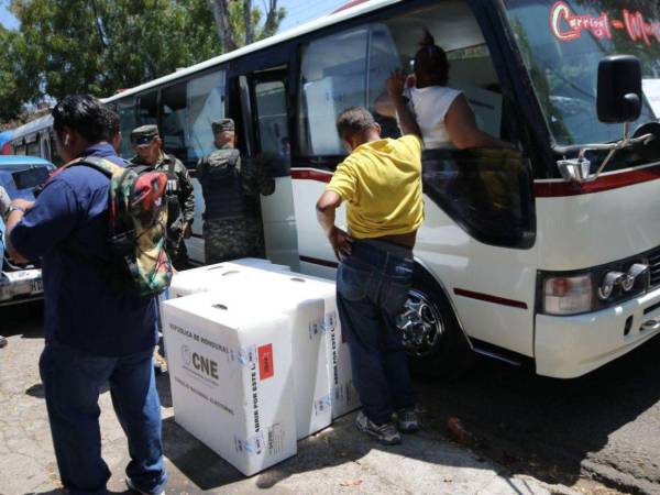 Fuentes internas confirmaron que la decisión final recae en Ana Paola Hall, quien deberá determinar si adjudica o no el proyecto.