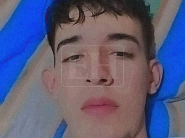 Norlan Yadir Sabillón Guzmán, de tan solo 21 años de edad, fue una de las ocho víctimas que perecieron en el accidente vehicular registrado a la altura de Loma Larga, en el municipio de Colinas, Santa Bárbara, el pasado domingo -23 de noviembre- tras una caravana política del Partido Liberal.