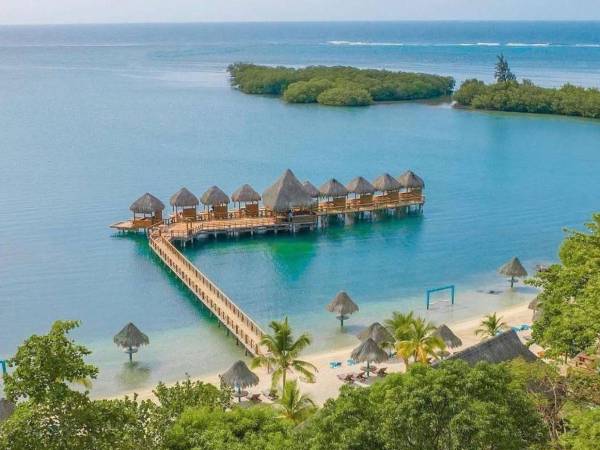 La Semana Santa está prácticamente a la vuelta de la esquina, y como cada año, Honduras cuenta con su gran abanico de tesoros costeros, consolidándose como un destino predilecto para locales y turistas que buscan desde la adrenalina del buceo y diversión hasta la tranquilidad de una tarde frente al mar. ¿Qué playas visitar esta temporada? Aquí el listado de las más populares.