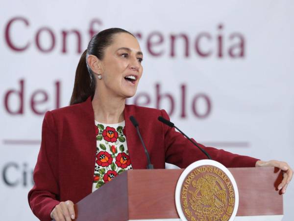 La presidenta de México, <b>Claudia</b> Sheinbaum, afirmó que el incendio está controlado.