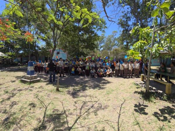 La iniciativa solidaria continúa beneficiando a miles de niños en Honduras, promoviendo la educación como herramienta de cambio y superación