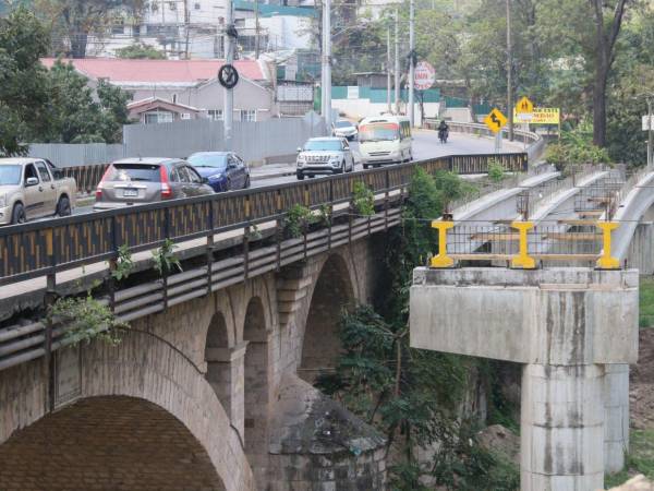El puente Germania registra 15% de avance con una inversión superior a 40 millones de lempiras; la obra sería entregada en cinco meses
