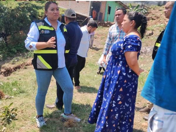 El proyecto de apertura de calle en Monte de los Olivos avanza en gestión municipal y se prevé su ejecución en este mes, según informó la vicealcaldesa Saraí Rivera.
