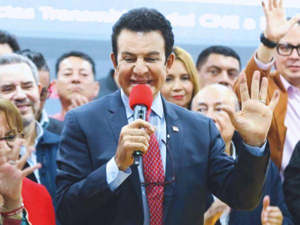 El candidato del Partido Liberal, Salvador Nasralla sigue de cerca a Asfura con unos 40,000 votos de diferencia. El PL pedirá revisión de varias actas por inconsistencias.