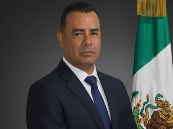 Por robo a transportistas y secuestros fue detenido el alcalde de Esperanza y la exdirectora de Seguridad Pública Municipal en Puebla